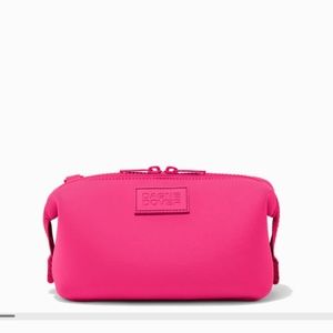 NWT Dagne Dover small Hunter toiletry bag 💗 Hottest Pink 💗
